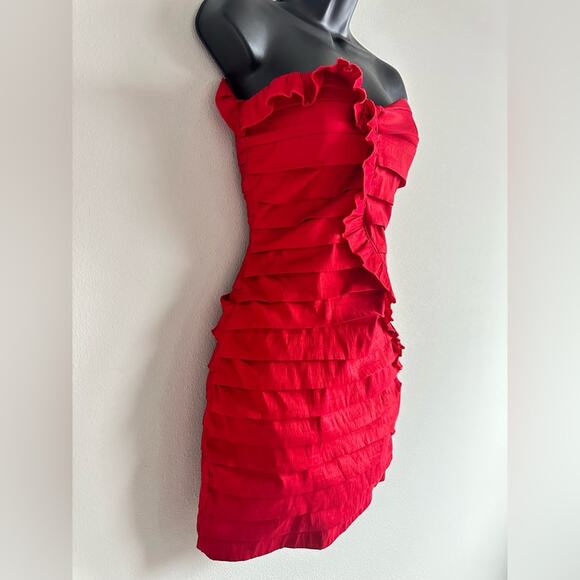 Y2K City Triangles Red Strapless Ruffle Mini Dress Sweetheart Neckline Size 11 - Picture 2 of 8